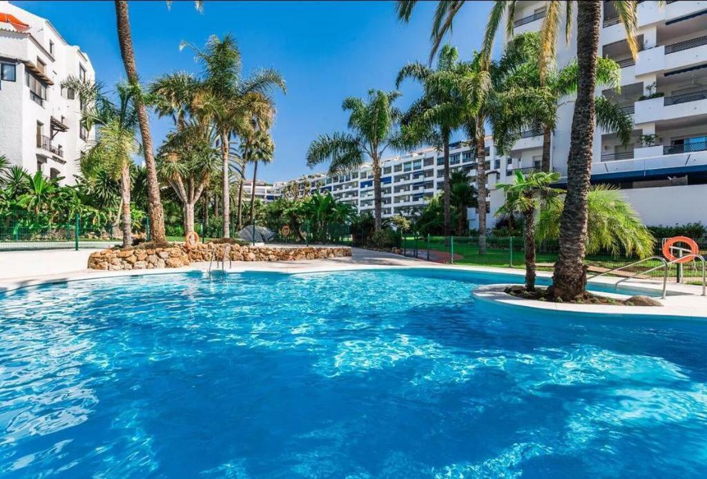 Beautiful In The Heart Of Puerto Banus Apartament